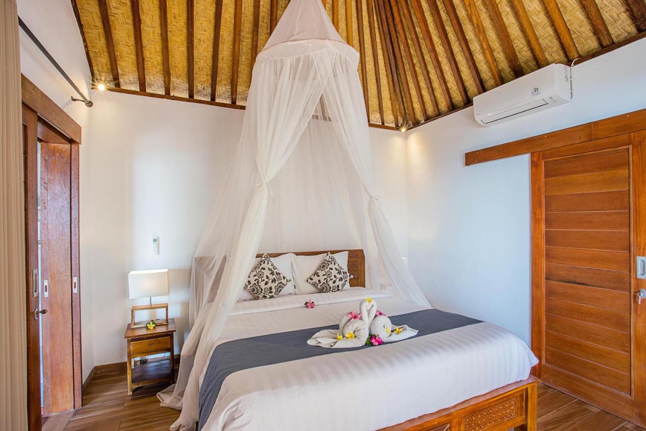 Nusa Veranda Sunset Villas & Restaurant นูซาเลมโบงัน ภายนอก รูปภาพ